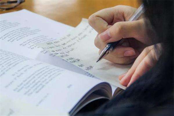 �P�ڿ��Џ�ԇӢ�Z��Ҫע��Ďׂ����}