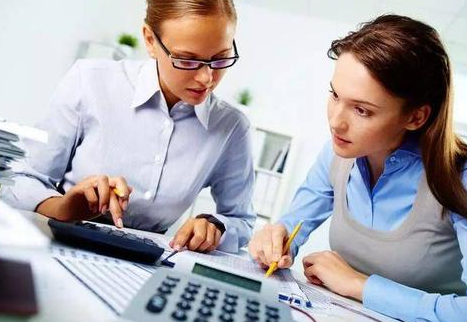 注冊(cè)會(huì)計(jì)師考試的相關(guān)介紹