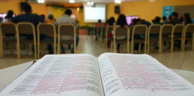 ��������W�ٴT�cУ�T��ʲô��ͬ��