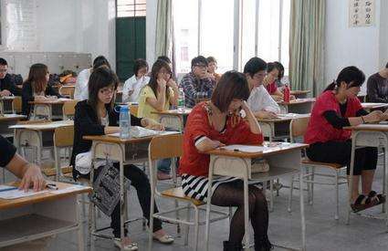 湖北博士英語考試相當于什么水平