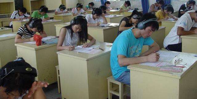 Ӣ�Z��������ԇ����ڶ��ڃ�(n��i)����ͻ��